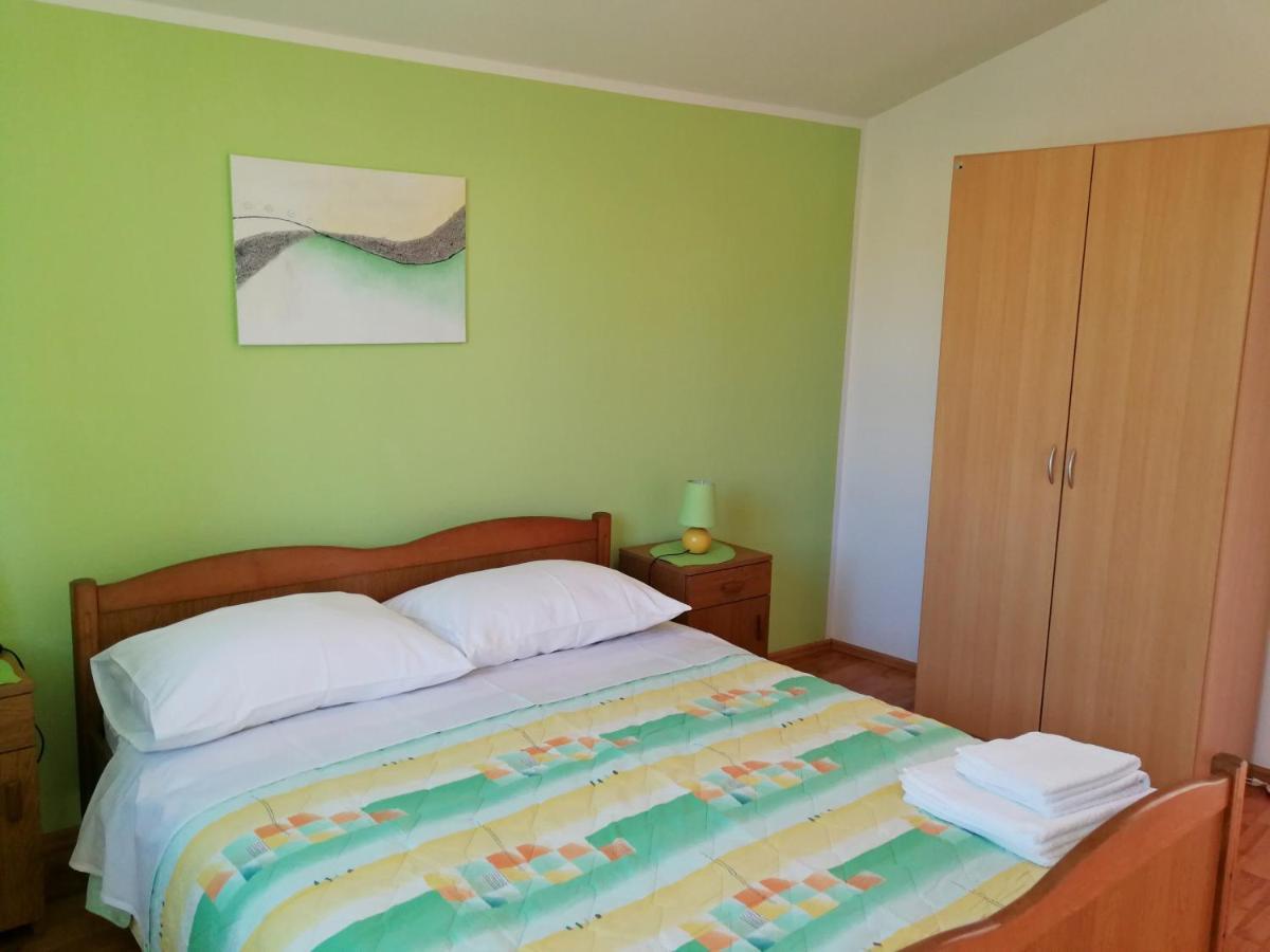 Apartments Ines Medulin Exterior photo
