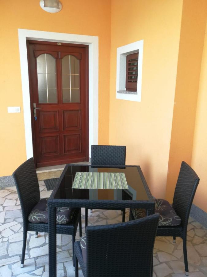 Apartments Ines Medulin Exterior photo